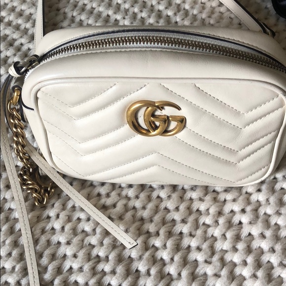 Gucci Handbags - Gucci cross body Marmont